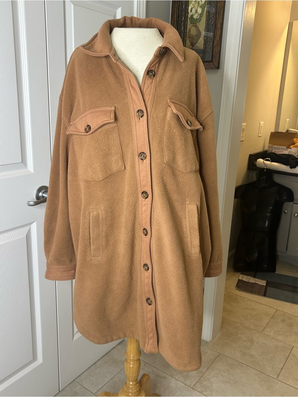 BlankNYC Camel Sherpa Coat Size L –‎ Button Front Overshirt Style